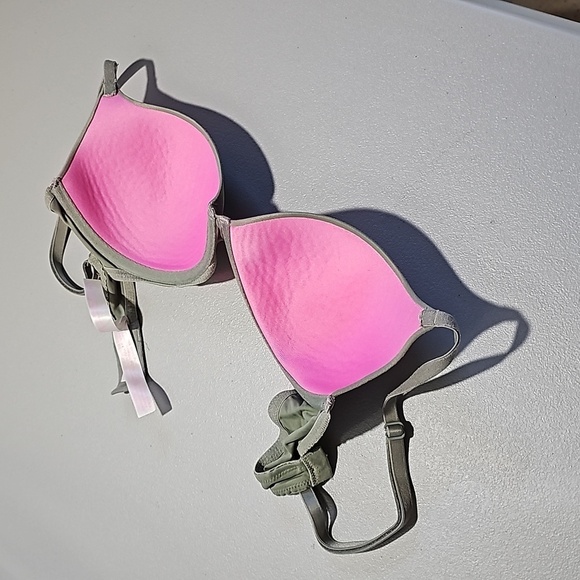Pink green and pink 32D bra - Picture 3 of 7